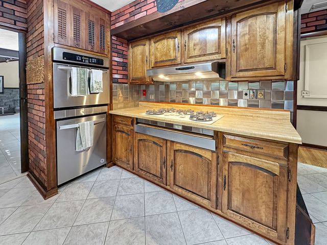 420 Boston Post Road, East Lyme, CT 06333