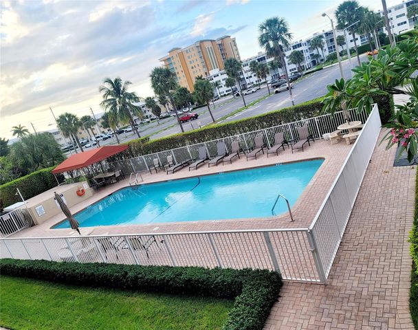 3200 NE 7th Court 208A, Pompano Beach, FL 33062