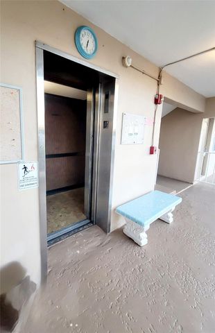 3200 NE 7th Court 208A, Pompano Beach, FL 33062