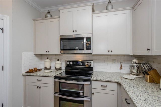 317 Colonnades Drive, Evans, GA 30809