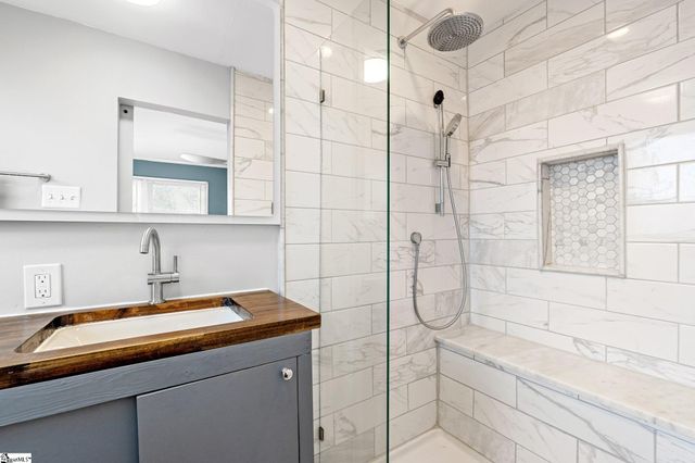 18 Dera Street, Greenville, SC 29615