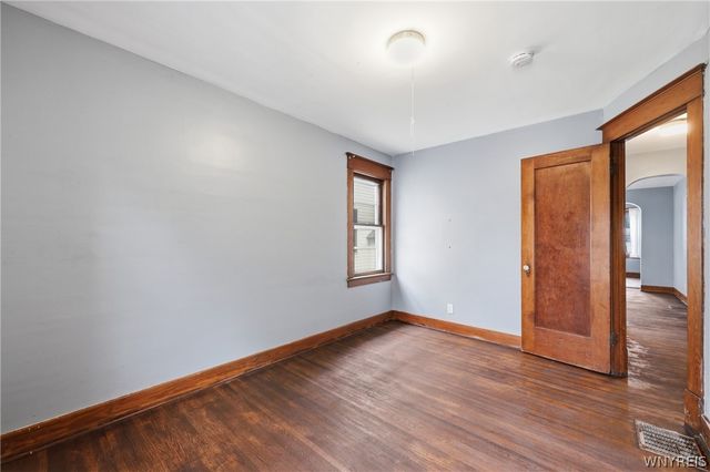 84 Woodward Avenue, Tonawanda, NY 14217