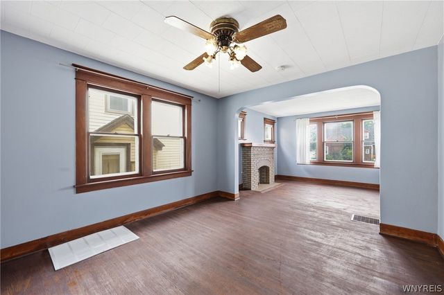 84 Woodward Avenue, Tonawanda, NY 14217