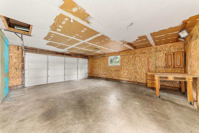 17606 N Michael Rd, Colbert, WA 99005