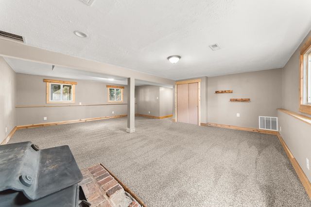 17606 N Michael Rd, Colbert, WA 99005