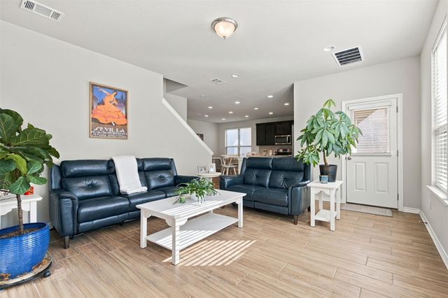 1144 Waterfall Ave, Leander, TX 78641