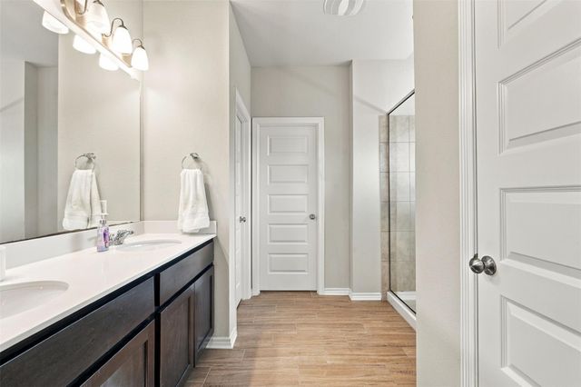 1144 Waterfall Ave, Leander, TX 78641