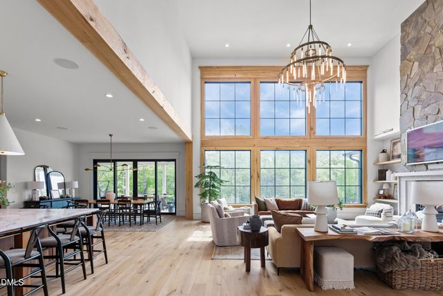 8719 Bells Lake Road, Apex, NC 27539