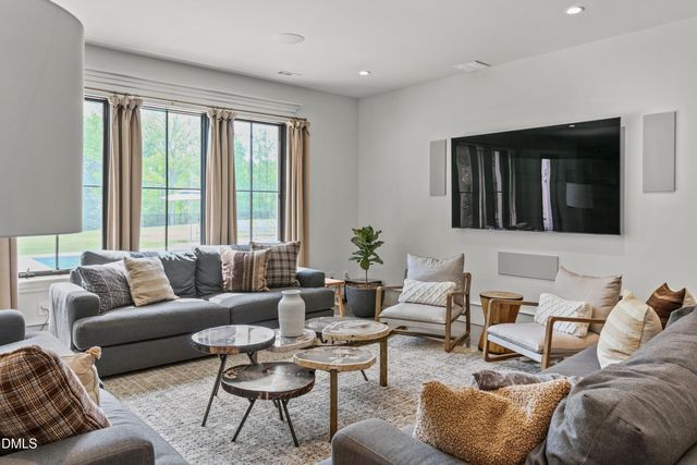 8719 Bells Lake Road, Apex, NC 27539