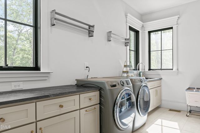 8719 Bells Lake Road, Apex, NC 27539