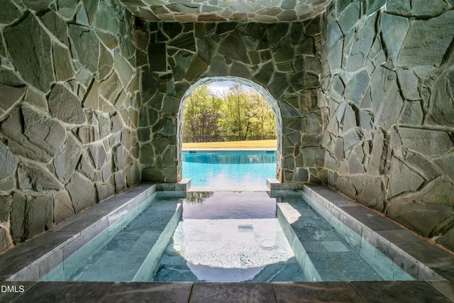 8719 Bells Lake Road, Apex, NC 27539