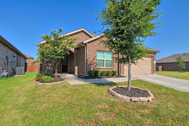 8305 Twisted Pine Way, Fort Worth, TX 76131
