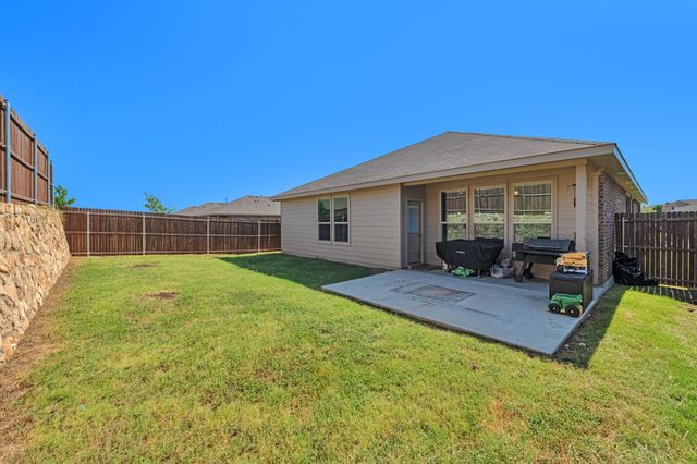 8305 Twisted Pine Way, Fort Worth, TX 76131