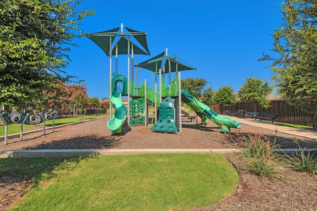 8305 Twisted Pine Way, Fort Worth, TX 76131