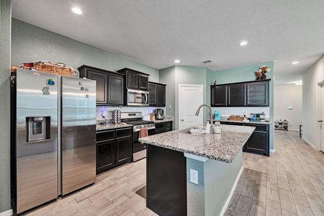 8305 Twisted Pine Way, Fort Worth, TX 76131