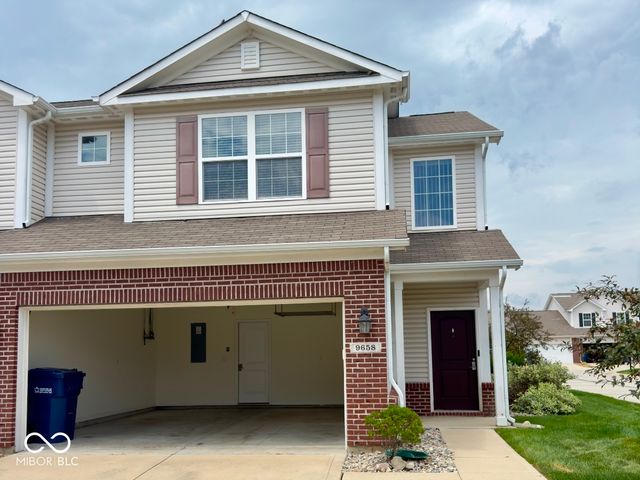 9658 Calamus Drive, Noblesville, IN 46060