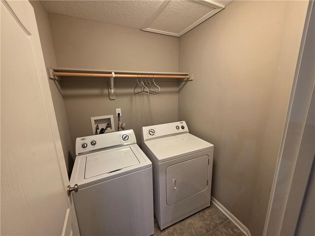 1100 Hampton Drive, Raymore, MO 64083