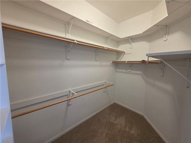 1100 Hampton Drive, Raymore, MO 64083