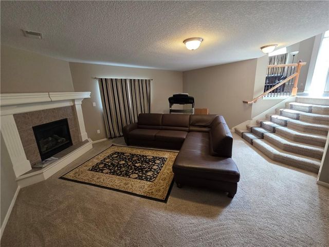 1100 Hampton Drive, Raymore, MO 64083