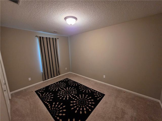 1100 Hampton Drive, Raymore, MO 64083