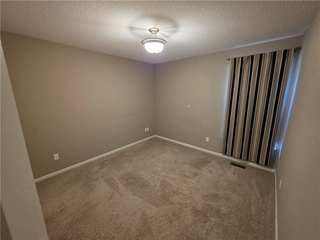 1100 Hampton Drive, Raymore, MO 64083