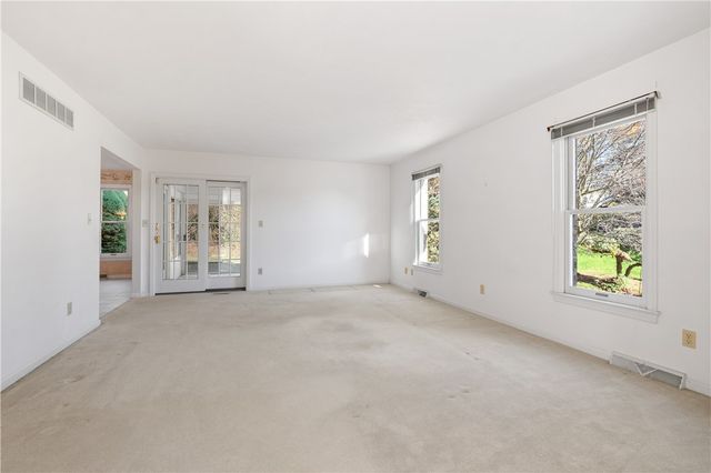 305 Newbury Drive, Monroeville, PA 15146