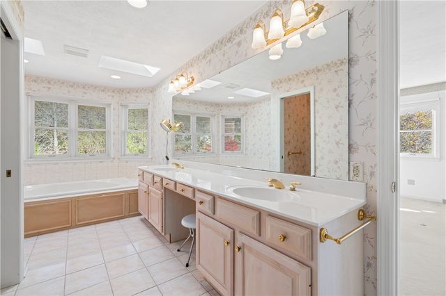 305 Newbury Drive, Monroeville, PA 15146