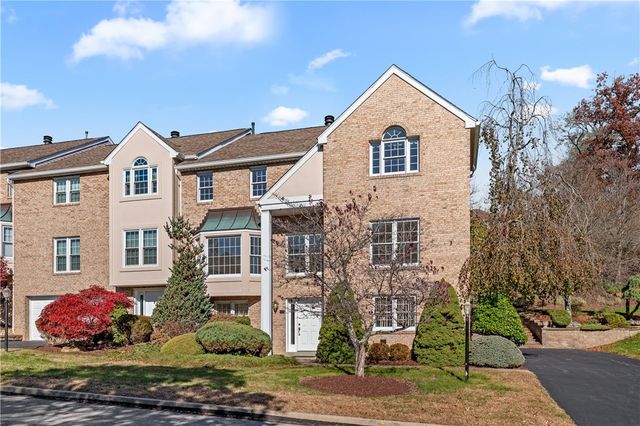 305 Newbury Drive, Monroeville, PA 15146