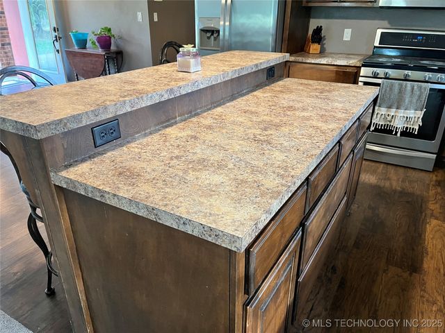 8239 W 800 Road, Fort Gibson, OK 74434