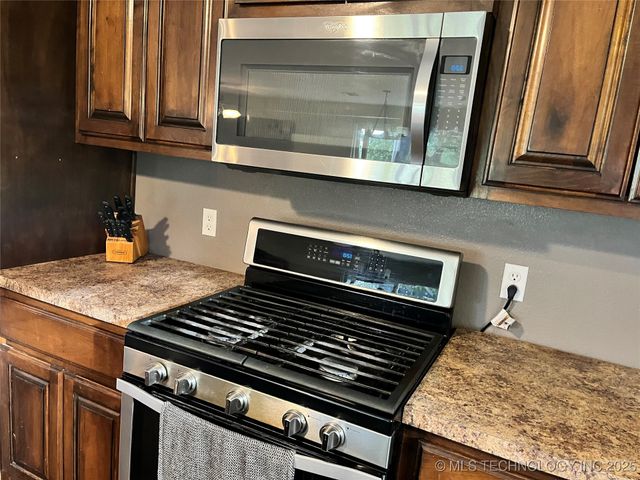 8239 W 800 Road, Fort Gibson, OK 74434