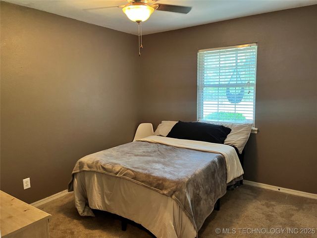 8239 W 800 Road, Fort Gibson, OK 74434