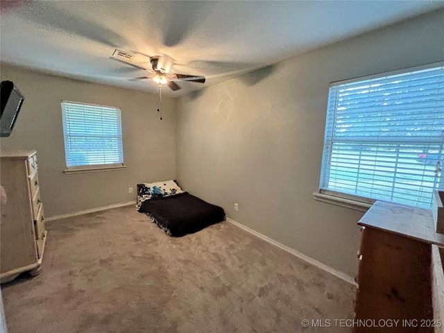 8239 W 800 Road, Fort Gibson, OK 74434