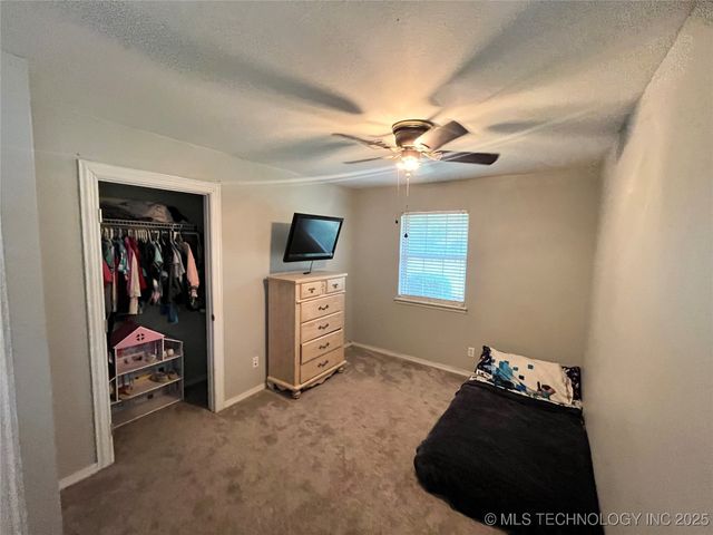 8239 W 800 Road, Fort Gibson, OK 74434