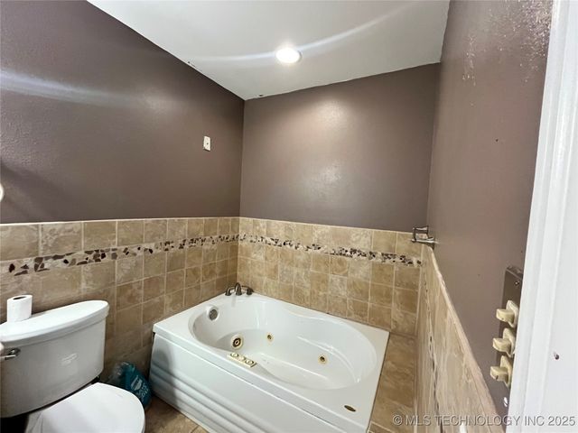 8239 W 800 Road, Fort Gibson, OK 74434