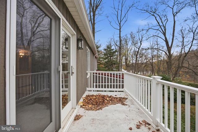 14 DEVON DR, New Hope, PA 18938