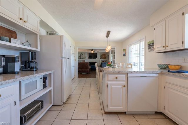 159 Yorkshire RD, Portsmouth, VA 23701