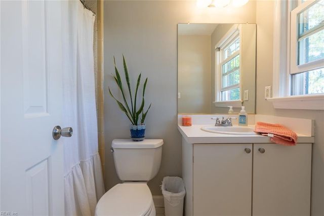 159 Yorkshire RD, Portsmouth, VA 23701
