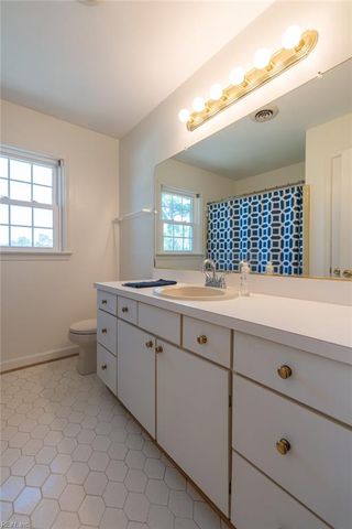 159 Yorkshire RD, Portsmouth, VA 23701