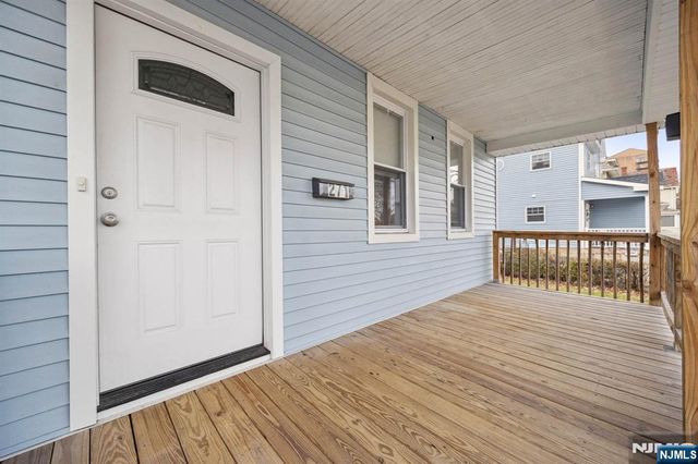 271 Berry Street, Hackensack, NJ 07601
