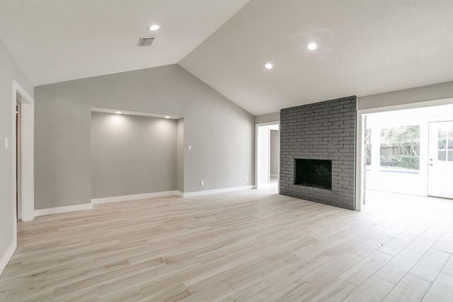 10827 Tupper Lake Drive, Houston, TX 77042
