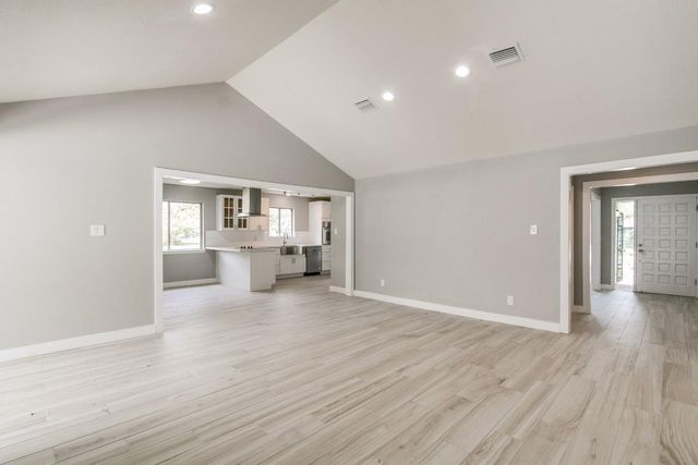 10827 Tupper Lake Drive, Houston, TX 77042