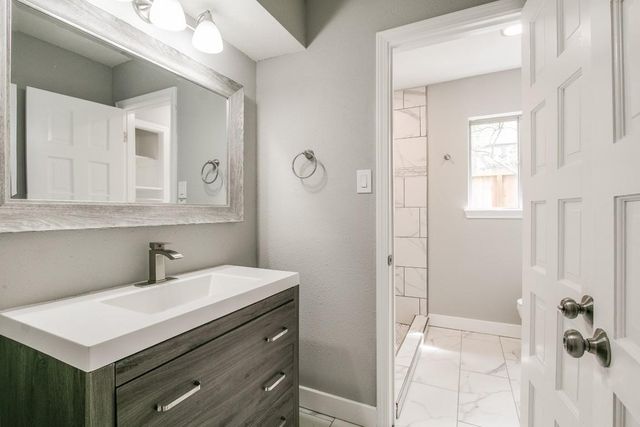 10827 Tupper Lake Drive, Houston, TX 77042