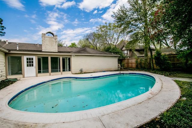 10827 Tupper Lake Drive, Houston, TX 77042