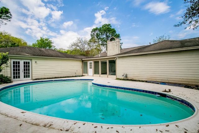 10827 Tupper Lake Drive, Houston, TX 77042