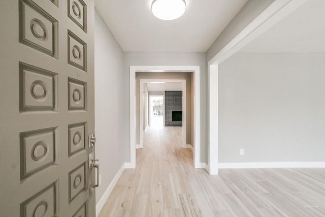 10827 Tupper Lake Drive, Houston, TX 77042