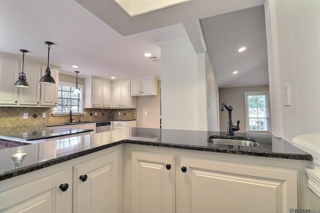 15826 Chivre Ave, Greenwell Springs, LA 70739
