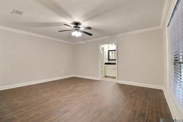 15826 Chivre Ave, Greenwell Springs, LA 70739