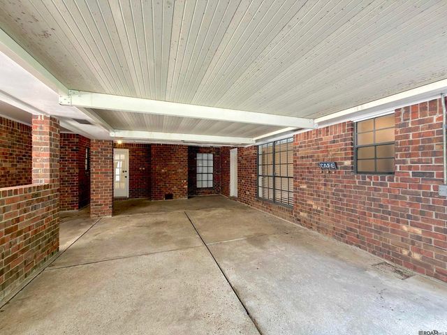 15826 Chivre Ave, Greenwell Springs, LA 70739