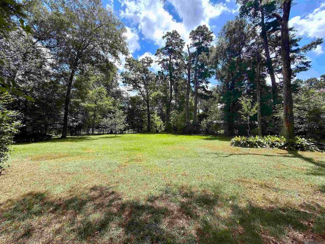 15826 Chivre Ave, Greenwell Springs, LA 70739