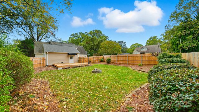 624 12th Avenue NW, Hickory, NC 28601